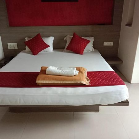 Hotel Swamiraj Indāpur المظهر الخارجي الصورة